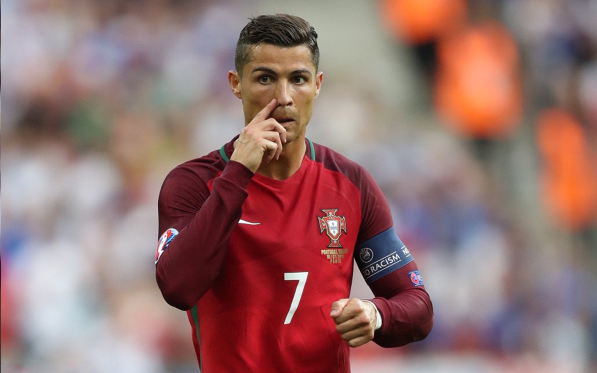 北京队防守锁死鹈鹕，布克高光表现点燃全场