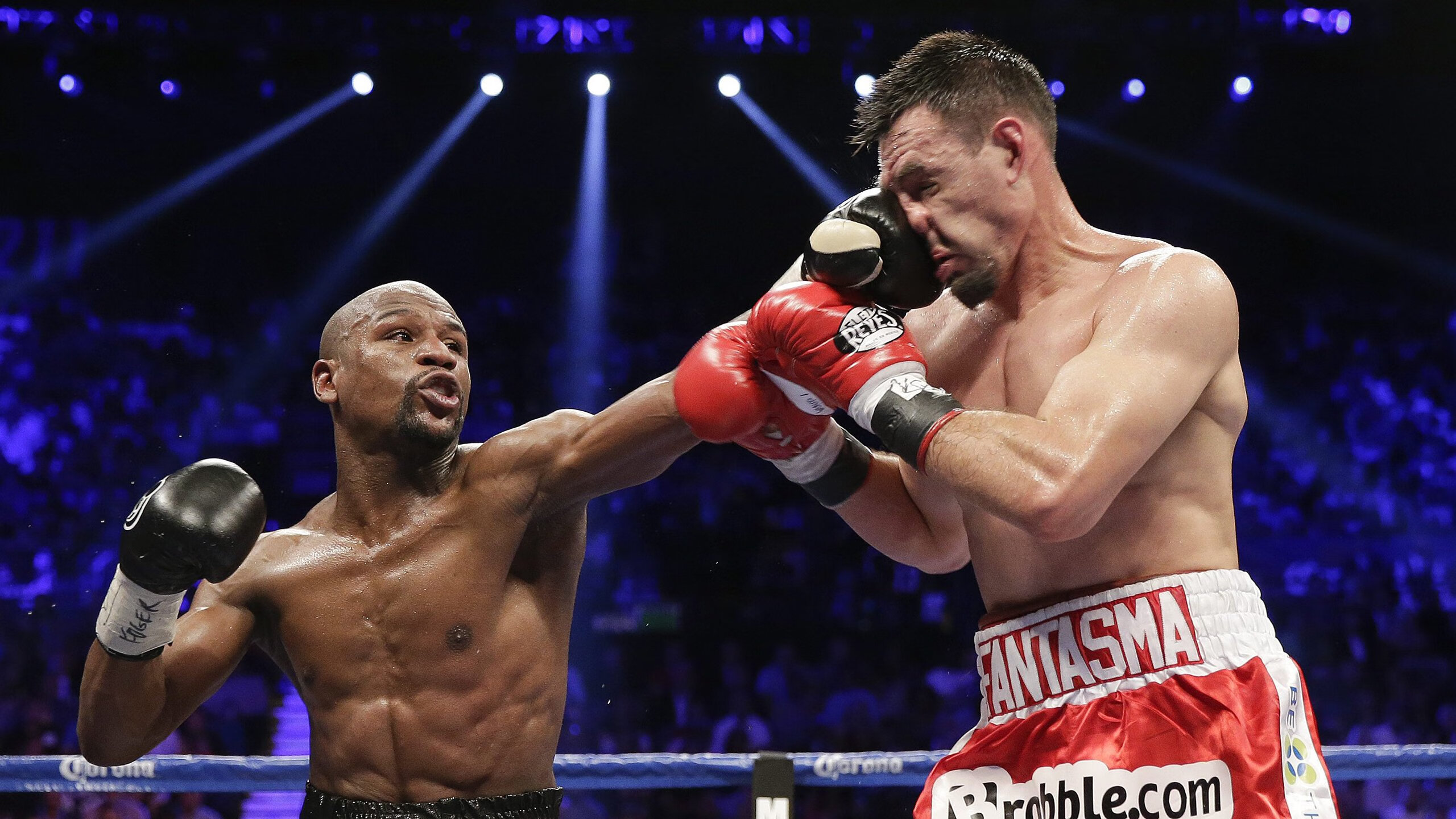 迪亚斯一锤定音，当比利时黄金一代的余晖，照亮爱尔兰的钢铁防线